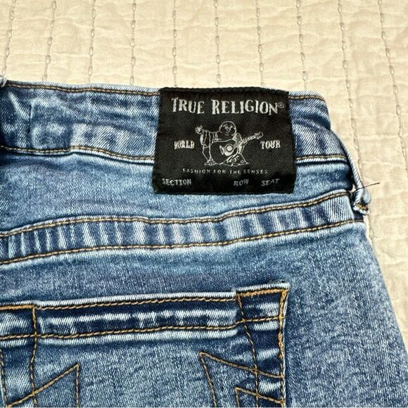 True Religion Riley Shorts - Picture 3 of 10